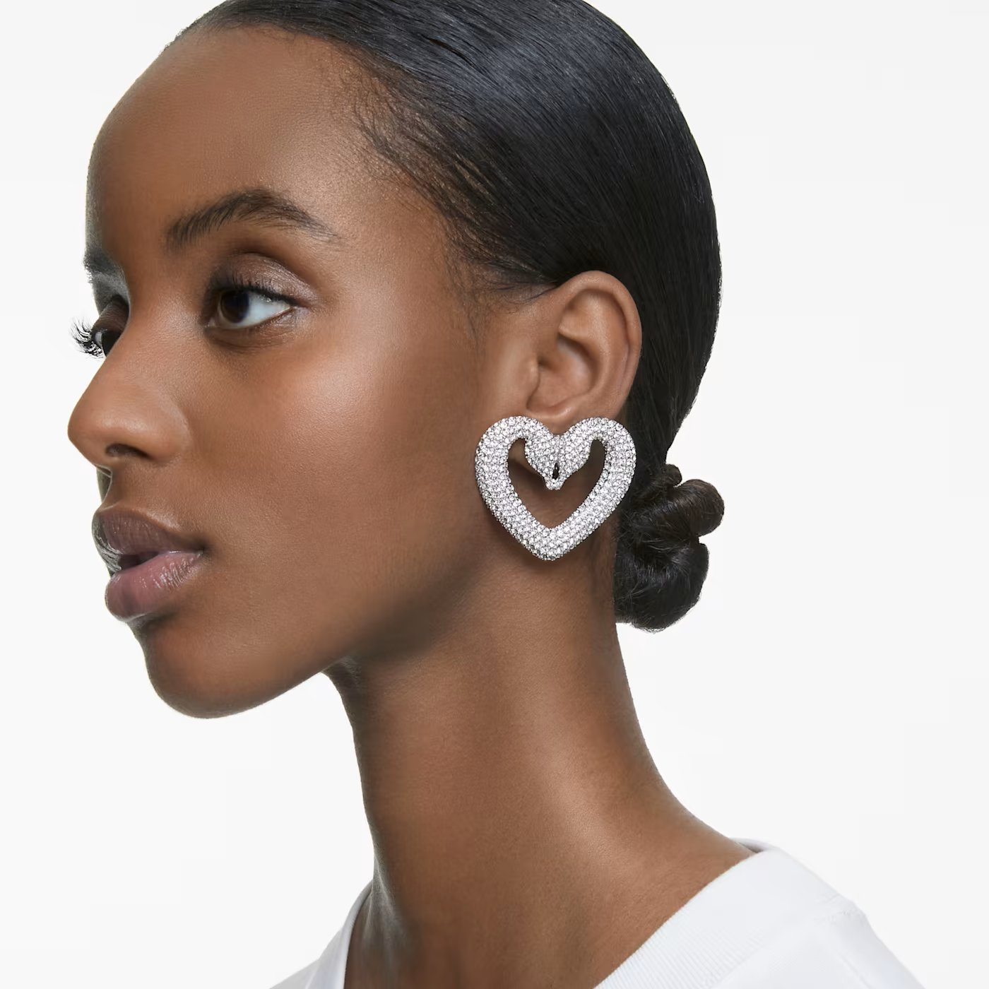 Una clip earrings